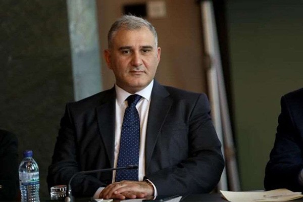 მიხეილ სარჯველაძე: ვიღაც ადამიანებმა გადაწყვიტეს, რომ ეს არის ნორმალური - შეხვიდე პარლამენტში, როდესაც მოგეპრიანება, დაატრიალო იქ რაღაც უბედურება და ა.შ. დღეს სახელმწიფო მოწოდების სიმაღლეზეა. ამას უბრალოდ არ დაუშვებს