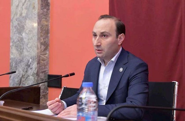 იურიდიულ საკითხთა კომიტეტმა 