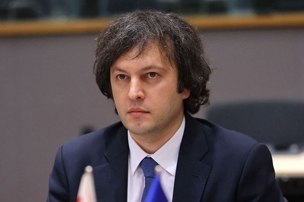 ირაკლი კობახიძე: ქართული საზოგადოების იმ ნაწილს, რომელიც პოლიტიკური უმცირესობის დღის წესრიგს მიჰყვება, მინდა შევახსენო, რომ წაუკითხავი კანონის გაპროტესტება არის უდიდესი უპასუხისმგებლობა საკუთარი ქვეყნისა და საზოგადოების წინაშე