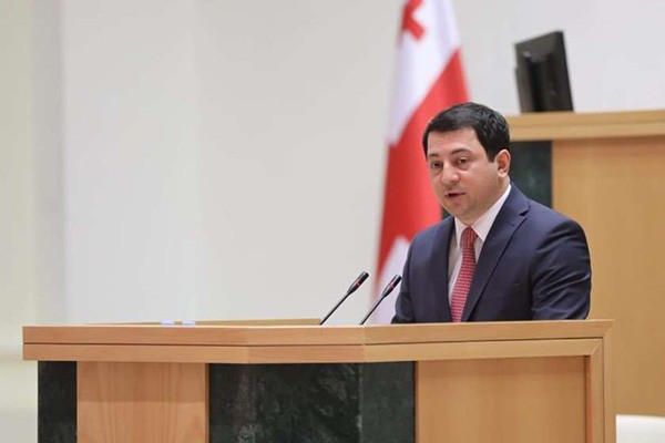 არჩილ თალაკვაძე: ძვირფასო ახალგაზრდებო, სანამ თქვენ ქუჩაში, აქციებზე დგახართ - პოლიტიკური შურისძიებით შეპყრობილი რადიკალური, ანტისახელმწიფოებრივი და ანტიევროპული ოპოზიცია ელოდება მოვლენების ძალადობრივი სცენარით განვითარებას