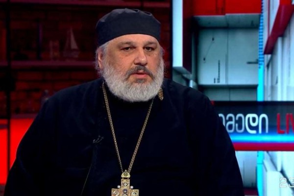 დეკანოზი ალექსანდრე გალდავა: ჩვენ ყველას გვყავს საერთო მტერი: სულიერი მტერი - ეშმაკი და პოლიტიკური მტერი - რუსეთი