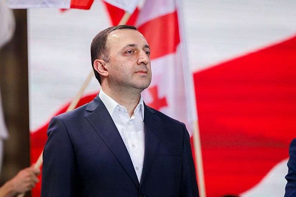 ირაკლი ღარიბაშვილი: რამდენიმე ქვეყნის საგარეო საქმეთა მინისტრები ოპოზიციის მიერ გამართულ მიტინგზე გამოვიდნენ სიტყვით. რა ჰქვია ამას, თუ არა შეურაცხმყოფელი ჩარევა ჩვენი ქვეყნის შიდა საქმეებში? შეურაცხყოფაა, აბა რა არის?