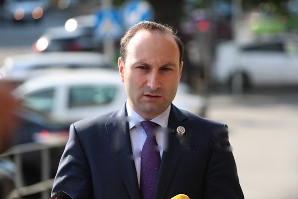 ანრი ოხანაშვილი: უცხო სახელმწიფოს წარმომადგენლები ჩამოდიან და რადიკალური ჯგუფების სასარგებლოდ განცხადებებს აკეთებენ, ეს რადიკალიზმს ახალისებს