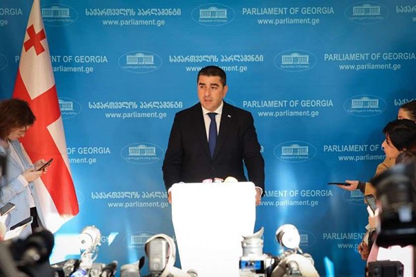 შალვა პაპუაშვილი: არასამთავრობო ორგანიზაციებს უქმნის დისკომფორტს, რომ მოქალაქეებისთვის ცხადი გახდება, რაზე მუშაობენ სინამდვილეში ეს ორგანიზაციები