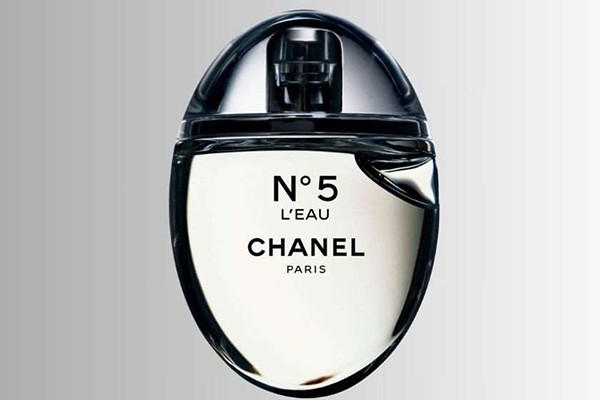 ისტორიაში პირველად, ლეგენდარული სუნამოს CHANEL N°5 ფლაკონის ფორმა შეიცვალა