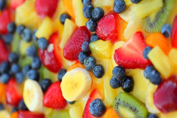 საზაფხულო ხილის სალათა