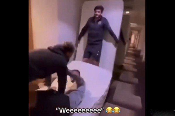როგორ ერთობიან ნაკრების ფეხბურთელები სასტუმროში (ვიდეო)