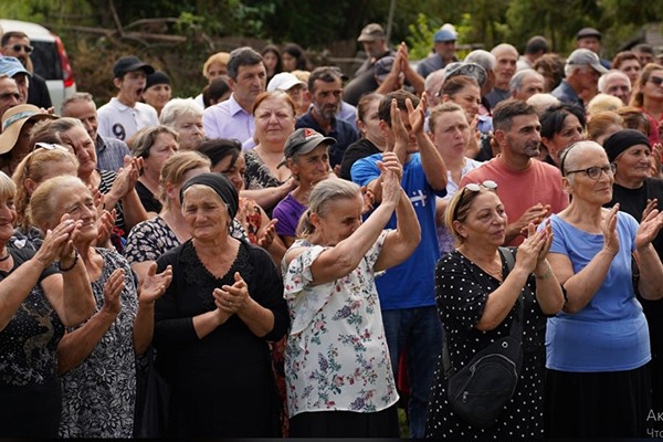 „ქართული ოცნების“ საარჩევნო კამპანიის ფარგლებში, ლანჩხუთში მოსახლეობასთან შეხვედრები გრძელდება