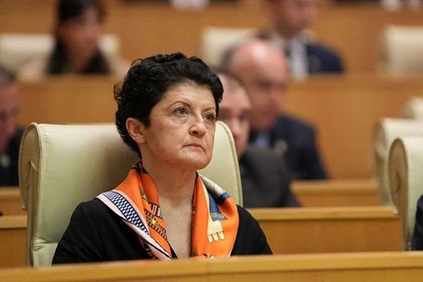 თეა წულუკიანი: ოპოზიციური პარტიები უარს ამბობენ თავიანთი ადგილების დაკავებაზე, თუმცა უკვე მიიღეს და ჩაირიცხეს ის თანხები, რომლებიც მათ ამ მანდატებისთვის ეკუთვნოდათ - დაახლოებით ორი მილიონი
