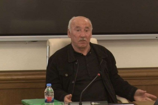 „ნავთლუღის სპეცოპერაციისას“ მოკლულის მამა: განაჩენები მაქვს - ახალაიას და დგებუაძის მეთაურობით, ალექსანდრე სუმბაძე ჩასვამს ჩვენს სამ ბიჭს და უბრძანებენ, სანამ ჩვენ არ გეტყვით, მანამდე ქუჩებში ატარე, მერე მოგვიყვანე სასაკლაოზეო