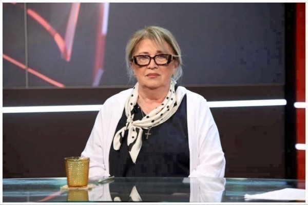 ნინო ფოჩხუა: წუხს ამერიკა, განცხადებებს აკეთებს, მაგრამ ქმედით ნაბიჯებს არ დგამს, რაც საქართველოს, უნგრეთის, რუმინეთის მაგალითზეც კარგად ჩანს - შემთხვევით ეს თამაში და 