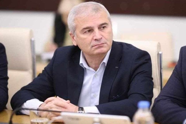 ირაკლი ქადაგიშვილი რადიკალებზე: ისინი კვლავ გულმოდგინედ მუშაობენ საქართველოში „ფერადი რევოლუციის“ განსახორციელებლად. ხაბეიშვილის კუნთებზე ყურებაც სწორედ ამ კონტექსტის გაგრძელებაა