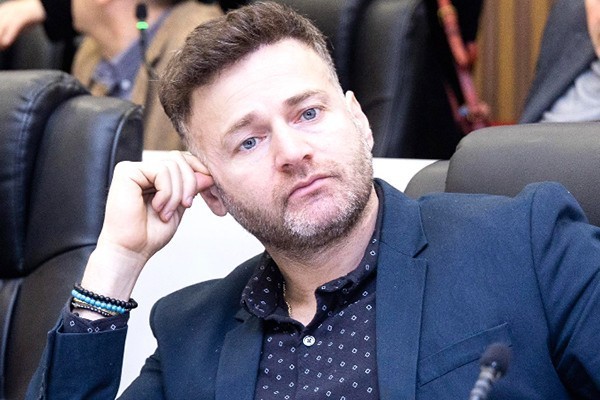 ირაკლი ჭეიშვილი: როდესაც ორი კვირის განმავლობაში ემზადები 9 მაისს ჩასატარებელი აქციისთვის და ათი პარტია შეძლებს მაქსიმუმ 2 ათასი ადამიანის მობილიზებას, ეს ზუსტად მეტყველებს იმაზე, თუ რა ღრმა კრიზისშია, ზოგადად, ოპოზიცია