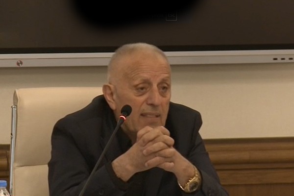 თამაზ წულაია: 
