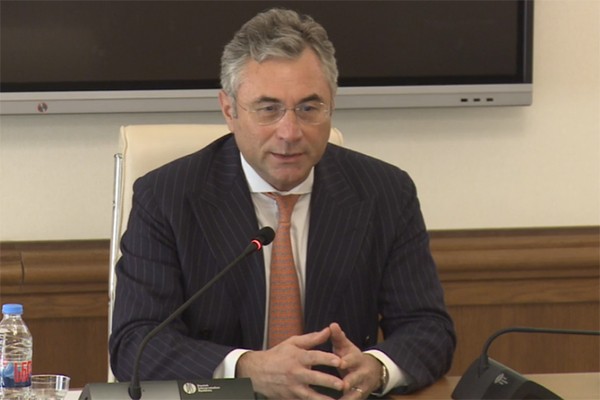 ირაკლი რუხაძე: „იმედის“ დარბევის შემდეგ ყოველდღე დავდიოდი დაკითხვებზე. რომ გამოელიათ კითხვები, ბადრის მეგობრის სახლი გაჩხრიკეს, ძველი გაზეთები ამოიღეს და დამიდებდნენ „კომუნისტს“ და მეკითხებოდნენ ამა, თუ იმ სტატიასა და ფოტოზე რას ფიქრობო
