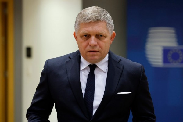 რობერტ ფიცო: სლოვაკეთი პატარა სკოლის მოსწავლე არ არის, რომელსაც დამოძღვრა სჭირდება