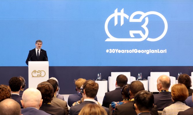 საქართველოს პრეზიდენტი მიხეილ ყაველაშვილი ლარის 30 წლის აღსანიშნავ საიუბილეო ღონისძიებას დაესწრო