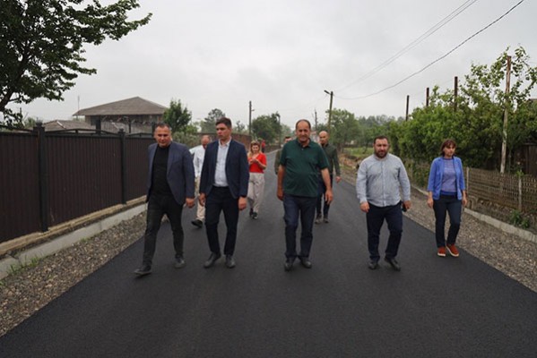 გურიის მხარეში სახელმწიფო რწმუნებული  ლანჩხუთის მუნიციპალიტეტში სტიქიის სალიკვიდაციო სამუშაოების ფარგლებში მიმდინარე ინფრასტრუქტურულ პროექტებს გაეცნო