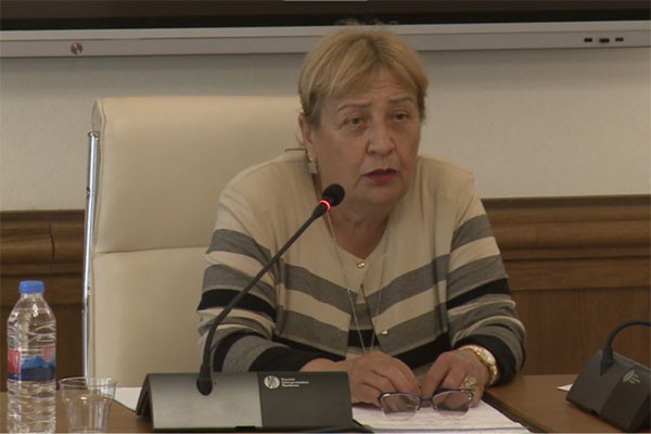 გიული ავალიშვილი: 2012 წლის 15 მაისს დამირეკეს, გადავუვადეთ სასჯელი და წაიყვანეთო - რომ გამოუყვანიათ, ბადრაგებმა  ხელით მოიტანეს. ჩემს სიძეს გამწარებულს უთქვამს, ეს ჩვენი პატიმარი არ არისო, ფაქტობრივად, 