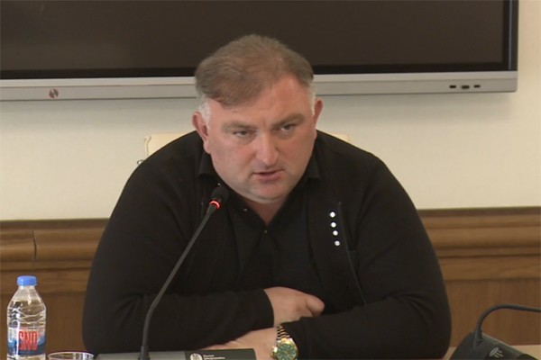 მიხეილ მესხი: ეკა ხერხეულიძემ შემოგვთავაზა, ბოდიშს თუ მოიხდითო. მეთქი რაზე მოვიხადოთ ბოდიში? პარლამენტარებს გზა რომ გადაუკეტეთ და დისკომფორტი შეუქმენითო