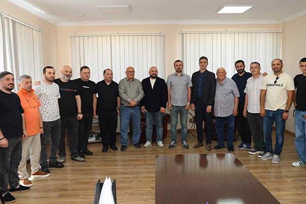 გურიის ხელისუფლების წარმომადგენლებმა ანსამბლ ,,შემოქმედის