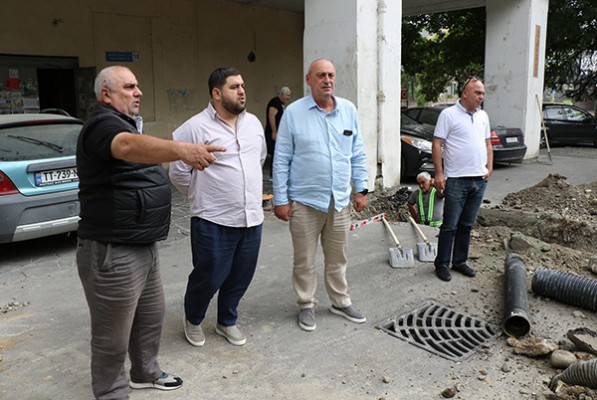 დიღმის მასივის პირველ კვარტალში მიწისქვეშა კომუნიკაციები ეწყობა