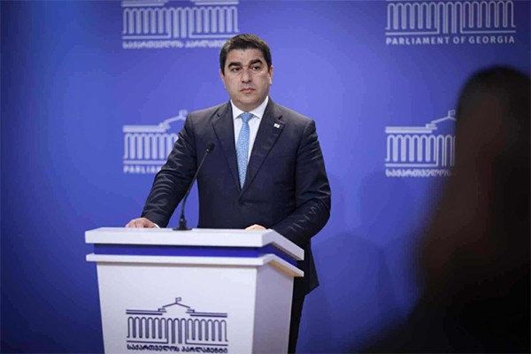 შალვა პაპუაშვილი „ენჯეოების“ დაფინანსებაზე: 900 000-იანი, 2 მილიონიანი, ნახევარ მილიონიანი პროგრამები გადანაწილებულია რადიკალურ პოლიტიკურ არასამთავრობო ორგანიზაციებზე, რომლებიც გამოირჩევიან სახელმწიფოზე თავდასხმით, სიძულვილის ენით