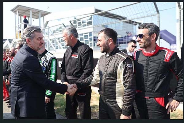 საქართველოს პრეზიდენტი მიხეილ ყაველაშვილი წრიული რბოლების ეროვნული ჩემპიონატის გახსნის ცერემონიას დაესწრო