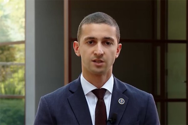 დავით ყაზარაშვილი: ხაზგასმით ვამბობ, რომ არა მსგავსი შინაარსის სამედიცინო დოკუმენტაციის წარმოდგენა დაცვის მხარის მიერ, ექსპერტიზის ჩატარების საჭიროება ბრალდების მხრიდან არც დადგებოდა