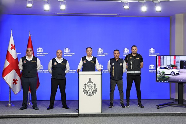 საქართველოს შინაგან საქმეთა სამინისტროს თანამშრომლებმა თურქ კოლეგებთან ერთად თურქეთის სამართალდამცავი ორგანოების მიერ ძებნილი 12 პირი დააკავეს