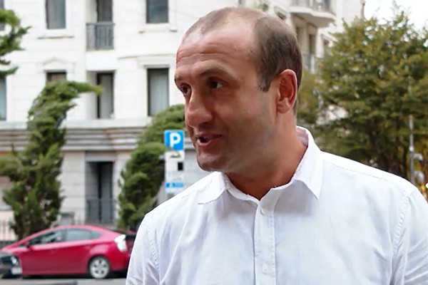 იაგო ხვიჩია: ვიდრე 4 ოქტომბრის გეგმას არ გავიგებ და რევოლუციურ კომიტეტში არ მომიწვევენ, არ დავიჯერებ, რომ ვინმე რევოლუციას სერიოზულად აპირებს