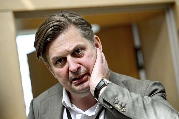 The Associated Press: გერმანიის პარლამენტმა პარტია „ალტერნატივა გერმანიისთვის“ დეპუტატს იმუნიტეტი მოუხსნა - სამართალდამცველებმა მისი სახლი და ოფისი გაჩხრიკეს