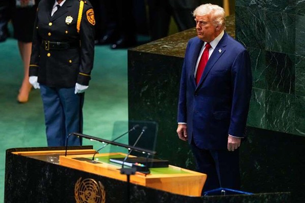 The Washington Post: თეთრი სახლის მაღალჩინოსნის განცხადებით, ტრამპის გააფთრებული რიტორიკა რუსეთის მიმართ „მოლაპარაკებების ტაქტიკაა“, რომელიც კრემლზე ზეწოლას ისახავს მიზნად
