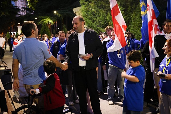 „ქართული ოცნების“ ნაძალადევის მაჟორიტარობის კანდიდატი შალვა მაისურაძე მოსახლეობასთან შეხვედრებს განაგრძობს