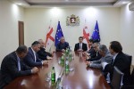 saqarTvelos-regionuli-ganviTarebis-ministrma-guriis-regionSi-axali-saxelmwifo-rwmunebuli-adgilobrivi-xelisuflebis-warmomadgenlebsa-da-samxareo-administraciis-TanamSromlebs-warudgina