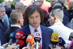 premieri-opozicias-afrTxilebs-26-Si-fexi-ar-waucdeT---ra-aris-mosalodneli-damoukideblobis-dRes