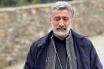 dekanozi-saba-daTa-TavaZis-speqtaklze-es-sulieri-sikvdilia-amaze-uaresi-aRaraferi-arsebobs-ewevian-uzneobis-propagandas-amaze-wlebi-imuSaves-im-arasamTavroboebma-romlebsac-dRes-SeuwydaT-dafinanseba
