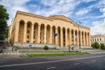 parlamenti-miRebulia-konstitucia-romelic-srulad-Seesatyviseba-umaRles-demokratiul-standartebs-ornaxevarjer-Semcirda-cixeebSi-patimrebis-raodenoba-aRikveTa-biznesis-reketis-sistemuri-praqtika-Camoyalibda-mravalferovani-mediagaremo