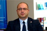 givi-miqanaZe-zizRis-kampania-aris-damaxasiaTebeli-radikalebisTvis-sityvis-da-gamoxatvis-Tavisuflebas-zizRis-enasTan-saerTo-araferi-ar-aqvs