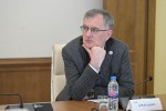 sozar-subari-rodesac-sagamoZiebo-komisiaze-ismen-ra-wameba-gaiares-adamianebma-xvdebi-rom-nacmoZraobis-xelisufleba-ar-iyo-ubralod-sastiki-reJimi-aramed-isini-iyvnen-erTad-Sekrebili-sadistebi