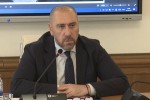 zurab-abaSiZe-Cven-rom-diliT-gavdiodiT-saxlidan-ar-viyaviT-darwmunebuli-rom-saRamos-davbrundebodiT-ojaxebSi---daucvelobis-SegrZneba-iyo-daxvedrebi-adamianebis-gataceba-da-Semdeg-maTTan-sastiki-fizikuri-gasworeba