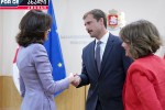 ra-signalebs-ugzavnis-vaSingtoni-Tbiliss-da-ra-informacia-gadasces-sagareo-saqmeTa-ministrs