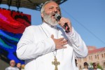 somxeTSi-arqiepiskoposi-bagrat-galstaniani-da-ramdenime-adamiani-xelisuflebis-Zaladobrivi-gziT-xelSi-Cagdebis-mcdelobis-braldebiT-daakaves