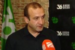iago-xviCia-nacvlad-imisa-rom-dasxdnen-da-dailaparakon-erTmaneTs-SimSilobas-uwyoben-da-ase-gadmoscemen-sakuTar-saTqmels