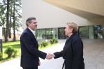 saqarTvelos-prezidentma-zugdidSi-zviad-gamsaxurdias-saxelobis-saprezidento-centri-daaTvaliera