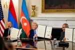 alievma-da-faSinianma-trampis-SuamavlobiT-TeTr-saxlSi-xeli-moaweres-samSvidobo-deklaracias
