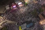 SeqmeniT-istoria---israelSi-momitingeebma-gaSales-baneri-da-tramps-tyveebis-mZevlebis-gaTavisuflebis-saqmeSi-daxmareba-sTxoves
