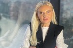 nana-JorJoliani-miSasTan-erTad-sityva-revolucia-mxiblavs-imitom-rom-am-kacs-es-sityva-uxdeba