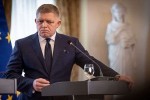 robert-fico-slovakeTis-saxeliT-vacxadeb-ar-vuWer-mxars-oms-slovakeTi-ar-gadaixdis-ukrainis-samxedro-xarjebs