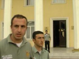 reformirebuli-policiis-saxe---ZalovanTa-Tavdasxmis-obieqti-kviris-reportaJis-operatori-gaxda-VIDEO